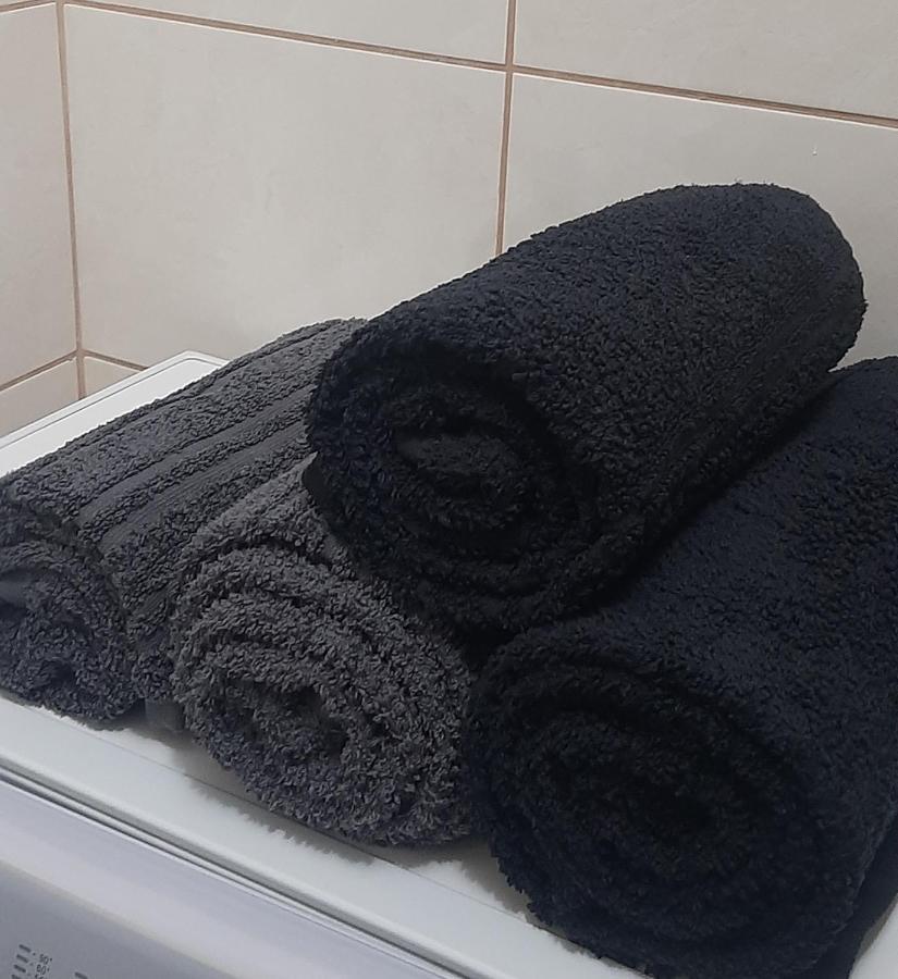 Flowers Apartament Apartment Pila Ngoại thất bức ảnh
